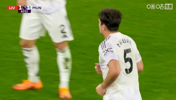 The Premier League director knows football! The broadcast camera showed Maguire a close-up of him for 5 seconds before he scored, and he scored 15 seconds later.